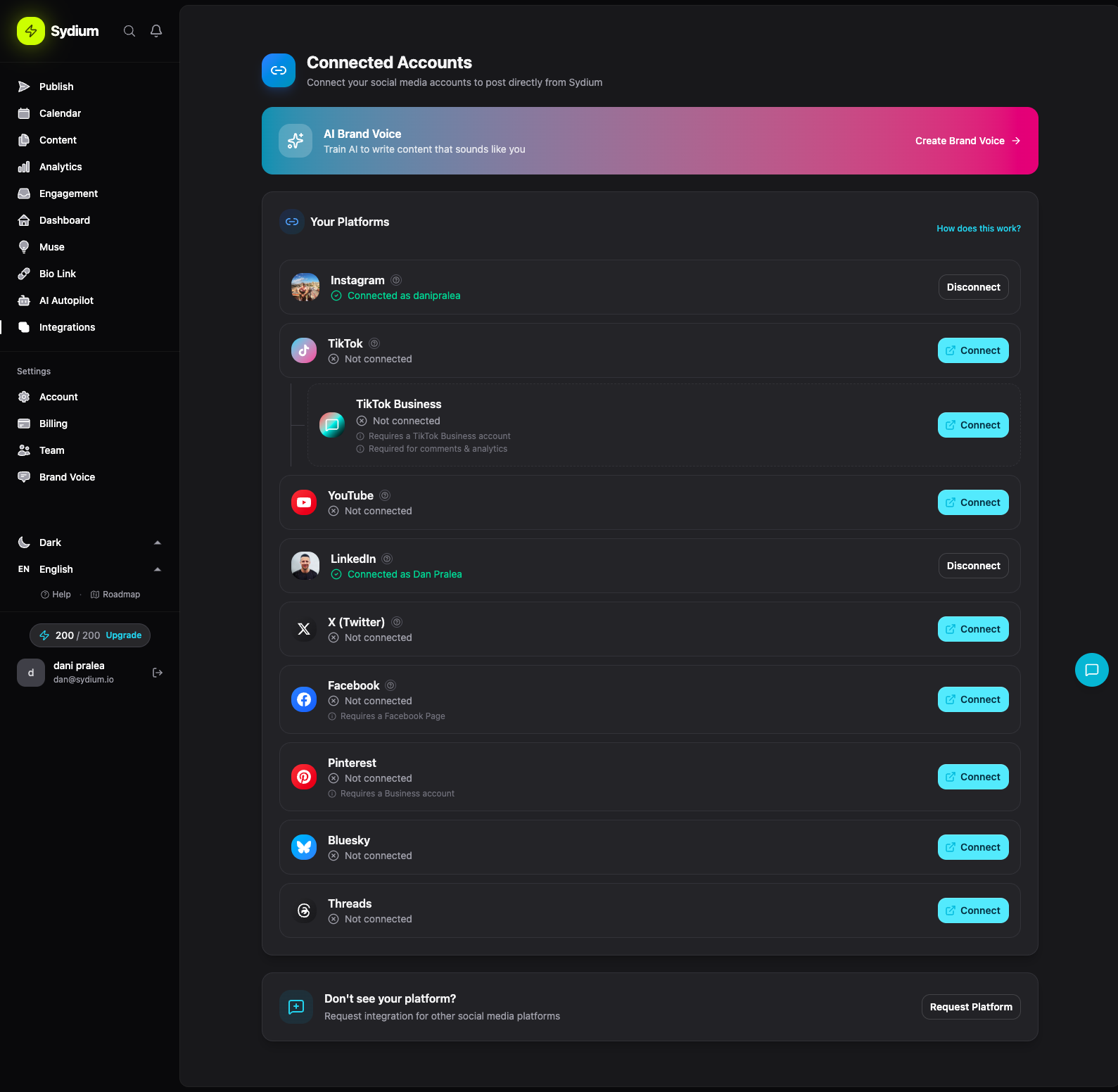 La pantalla de cuentas conectadas de Sydium con las 9 plataformas sociales listas para conectar.